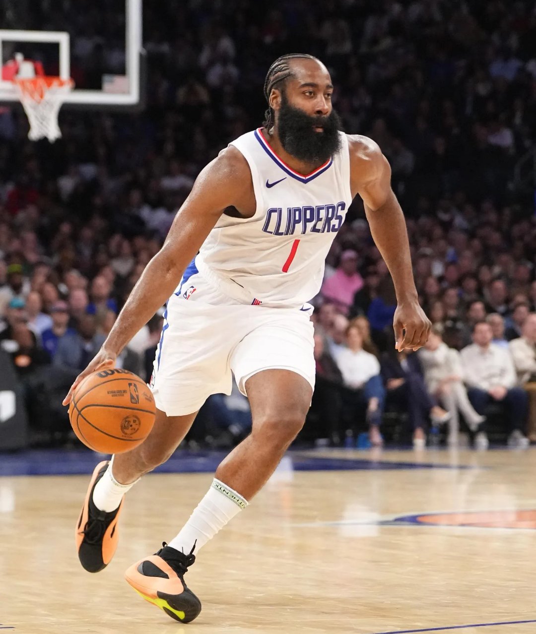 包含快船引发争议！，詹姆斯官方宣布重要助攻新规引发球迷热议的词条-kaiyun