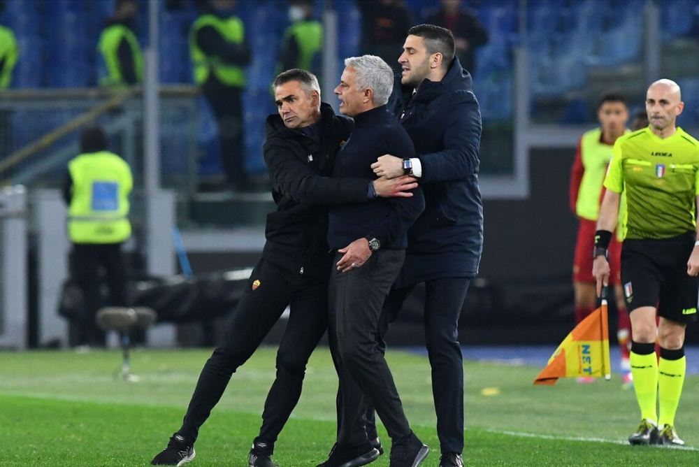 转会期尼斯备战意甲;门线救险细节曝光;球迷炸锅;年轻球员得到机会的简单介绍-开云集团